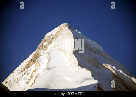 La montagne de Kan Tengri dans les hautes montagnes du Tian Shen du Kirghizistan est le plus au nord de 7000m pic dans le monde Banque D'Images