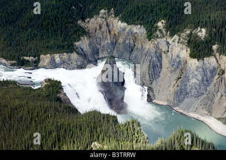 Les chutes Virginia, la réserve de parc national Nahanni, Territoires du Nord-Ouest, Canada Banque D'Images