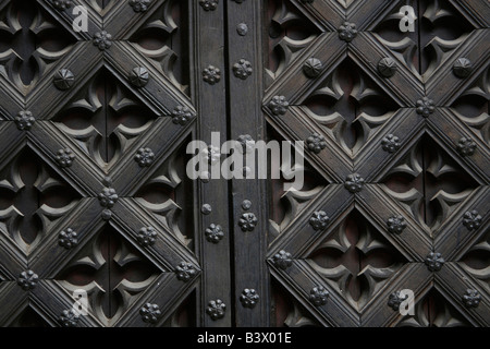 Libre d'une ancienne porte à la cathédrale St Mary à Gdansk, Pologne. Banque D'Images