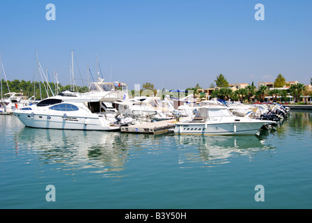 Sani Marina, Sani, péninsule de Kassandra, Chalcidique, Macédoine Centrale, Grèce Banque D'Images