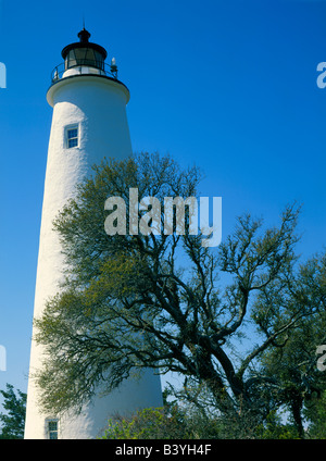 CAPE HATTERAS National Seashore, CAROLINE DU NORD. USA. Le phare sur l'île d'Ocracoke. Outer Banks. Banque D'Images