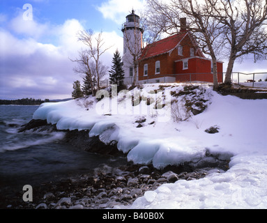 Phare Eagle Harbor, Michigan USA par Willard Clay/Dembinsky Assoc Photo Banque D'Images