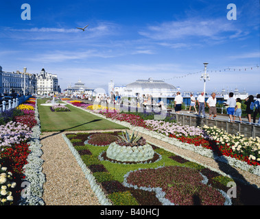 0n Carpet Gardens promenade Eastbourne, East Sussex, England, GB, UK Banque D'Images