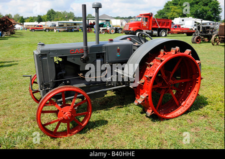 Vers 1910 Cas tracteur agricole Banque D'Images