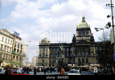 Géographie / voyages, République tchèque, Prague / Praha, places, Venceslas / place Venceslas, musée national, Tchécoslovaquie Tchéquie, patrimoine culturel mondial de l'UNESCO / sites, Banque D'Images