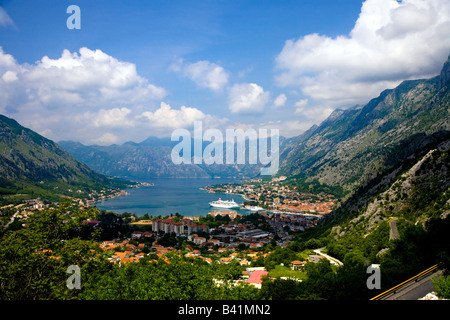 Baie de Kotor Kotor Monténégro Europe un site du patrimoine mondial de l'UNESCO Banque D'Images