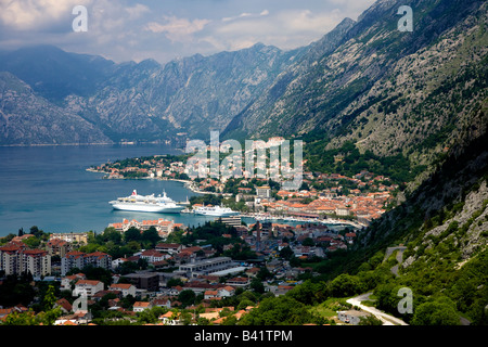 Baie de Kotor Kotor Monténégro Europe un site du patrimoine mondial de l'UNESCO Banque D'Images