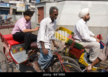 Le trafic de rue à New Delhi, en Inde. Banque D'Images