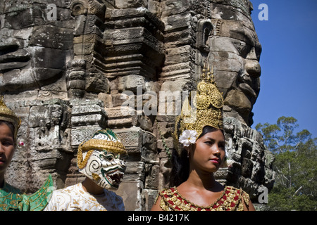 Danseur d'Apsara dans les temples du BAYON Angkor Cambodge site Banque D'Images