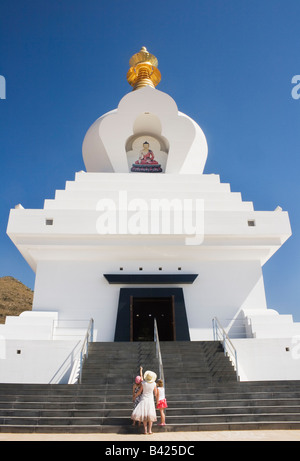 Pueblo Benalmadena Costa del Sol Malaga Province Espagne Le Stupa Lumières Banque D'Images