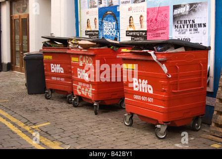 Biffa Wheelie Bins Banque D'Images