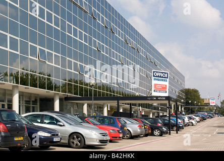 De laisser les bureaux Central Milton Keynes Buckinghamshire Banque D'Images