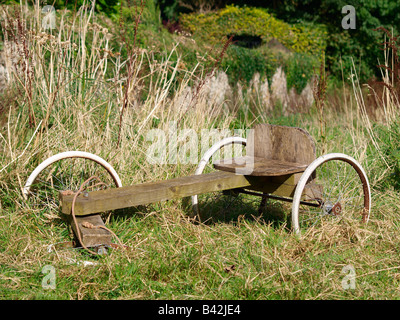 Un vieux abandonner et casse de go kart Banque D'Images