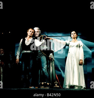Brandauer, Klaus Maria, * 22.6.1944, acteur autrichien, pleine longueur, avec Romuald Pekny et Marianne Nentwich, dans le spectacle de théâtre "Leonce et Lena", Festival de Salzbourg, 1975, Banque D'Images