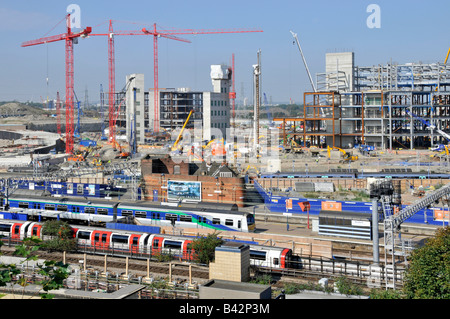 Vue aérienne Stratford East London Westfield centre commercial Complex 2012 Parc olympique chantier & gare Newham Angleterre Royaume-Uni Banque D'Images