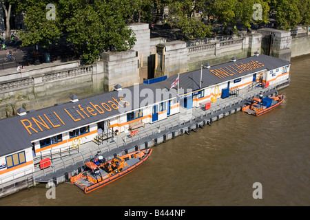 Sauvetage Tour est l'une des stations de sauvetage de la RNLI Ville de London England uk go Banque D'Images