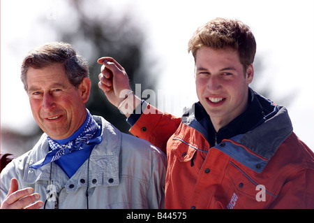 Le prince Charles prince de Galles Mars 2002 avec le Prince William sur des vacances de ski avant la nouvelle de la mort de la Reine Mère Banque D'Images