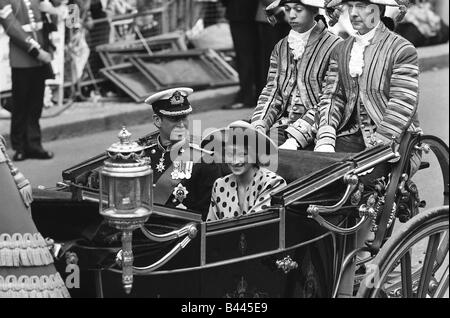 Le Prince Charles et la Princesse Diana juillet 1986 Assister à mariage du prince Andrew et Sarah Ferguson, le duc et la duchesse de York Banque D'Images