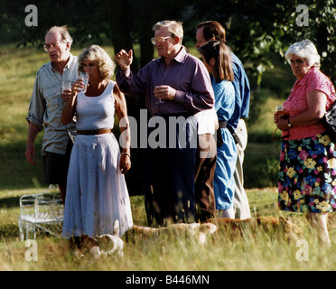 Camilla Parker Bowles ami du Prince Charles et de mari, Andrew Parker Bowles célèbrent leur 20e anniversaire de mariage 1993 Banque D'Images