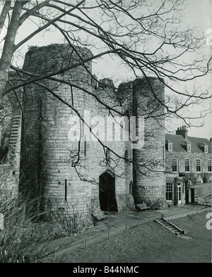 Le donjon du château de Tonbridge Kent en vue Vers 1950 Mirrorpix Banque D'Images