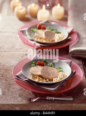 Assiettes de foie gras avec l'aspic Banque D'Images