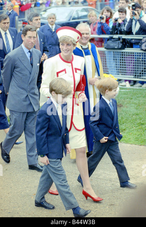 Le Prince Charles et la Princesse Diana lors d'une réception au cours de leur tournée 1991 du Canada Image Prince William Prince Harry Banque D'Images