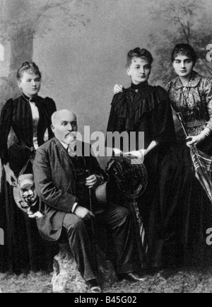 Curie, Marie, (eig. Marya Sklodowska), 7.11.1867 - 4.7.1934, chimiste polonais, père et sœurs Bronia et Hela, Banque D'Images
