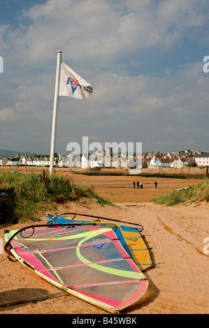 Windsurfing Voile à Elie Sands East Neuk Royaume de Fife Ecosse Région Banque D'Images