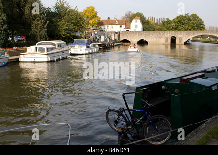 Burford Bridge River Thames Centre-ville d'Abingdon Oxfordshire england uk go Banque D'Images