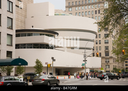 Le Musée Solomon R. Guggenheim, New York,1071 Fifth Avenue, conçu par Frank Llloyd Wright Banque D'Images