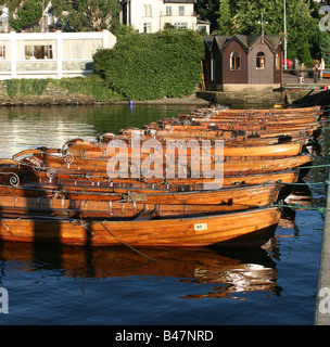 Barques à Bowness-on-Windermere Banque D'Images