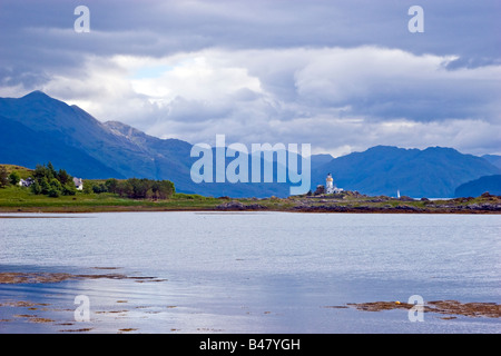 Ben Sgritheal Isleornsay et Phare en arrière-plan, l'île de Skye Ecosse Grande-Bretagne UK 2008 Banque D'Images