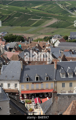 La ville de Sancerre dans la vallée de la Loire en France Banque D'Images