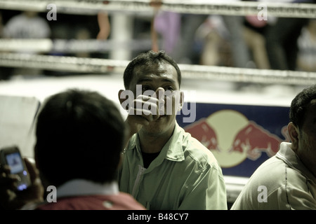 Bookmaker, Thai Boxing Lumpinee Stadium Bangkok Thaïlande Banque D'Images