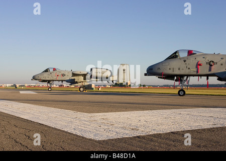 République Fairchild A-10 Thunderbolt les avions sur l'affichage à Thunder over Michigan Airshow Banque D'Images