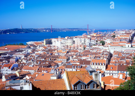 Vue panoramique sur la ville depuis le Castelo, Lisbonne, Portugal Banque D'Images