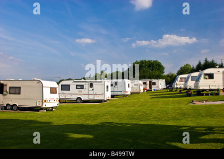 Cottage Woodbine Park sur les rives de la rivière Weaver à Acton Bridge Cheshire Royaume Uni Grande-bretagne Angleterre UK Banque D'Images