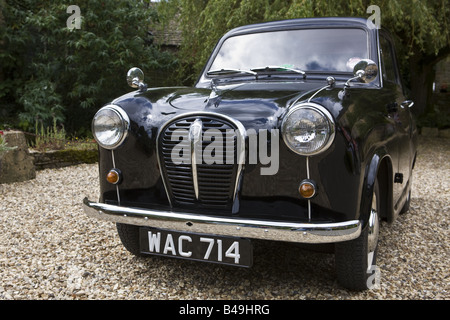 Bébé noir Austin 803cc 1953 variante porte deux moteur Banque D'Images