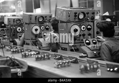 Géographie/voyages, Allemagne, RDA, industrie, production de radios, 1962, Banque D'Images