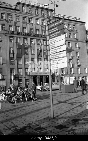 Salons professionnels, salon de Leipzig, département textile, vue extérieure, années 60, Banque D'Images