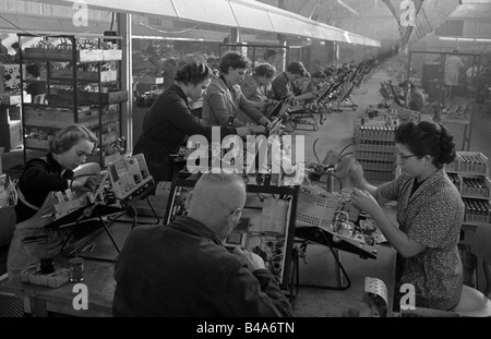 Géographie/voyages, Allemagne, GDR, industrie, production de téléviseurs, VEB Stern-radio, Stassfurt, Magdeburg district, 1958, Banque D'Images