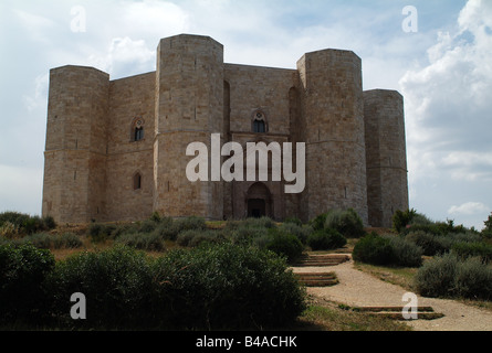 Architecture, châteaux, Italie, Castel del Monte, construit 1240-1250, vue extérieure, , Additional-Rights Clearance-Info-Not-Available- Banque D'Images