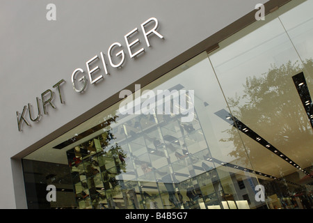 Kurt Geiger chaussures de luxe et chaussures store shop à Quakers Friars à Bristol en Angleterre septembre 2008 Banque D'Images