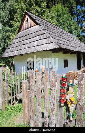 Traditionnel slovaque maison faite de bois qui peuvent être trouvés en utilisant encore dans certains domaines Martin Slovaquie 2008 mountaineous Banque D'Images