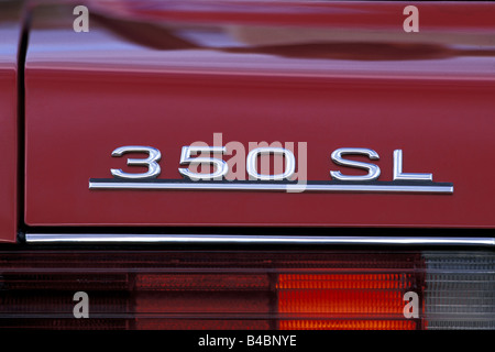 Voiture, Mercedes Benz 350 SL R 107, convertible, l'année de modèle 1978, rouge, dessus ouvert, FGUJ, Youngtimer, vue détaillée, le nom du modèle Banque D'Images