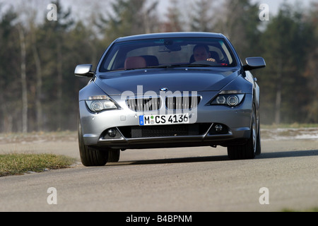 Voiture, BMW 645 roadster, EC, l'année de modèle 2003-, coupé/cabriolet, argent/anthracite, FGHDS, conduite, debout, à la défense, à partir de la diagonale Banque D'Images