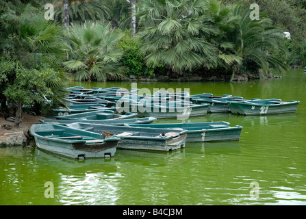 Bateaux dans le Parc de la Ciutadella, Espagne Barcelone Banque D'Images