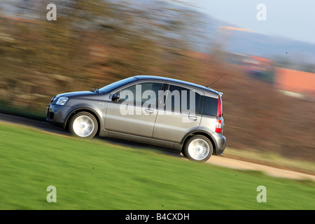 Fiat Panda 100 HP, modèle 2006, anthracite, conduite, side view, country road Banque D'Images