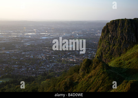 Vue du haut de la colline surplombant Belfast Belfast Irlande du Nord uk Banque D'Images