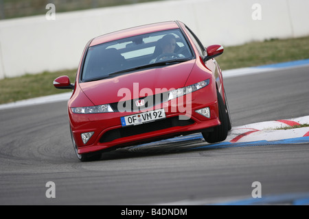 Honda Civic Type R, modèle année 2008-, rouge, la conduite, la diagonale de l'avant, vue frontale, test track Banque D'Images